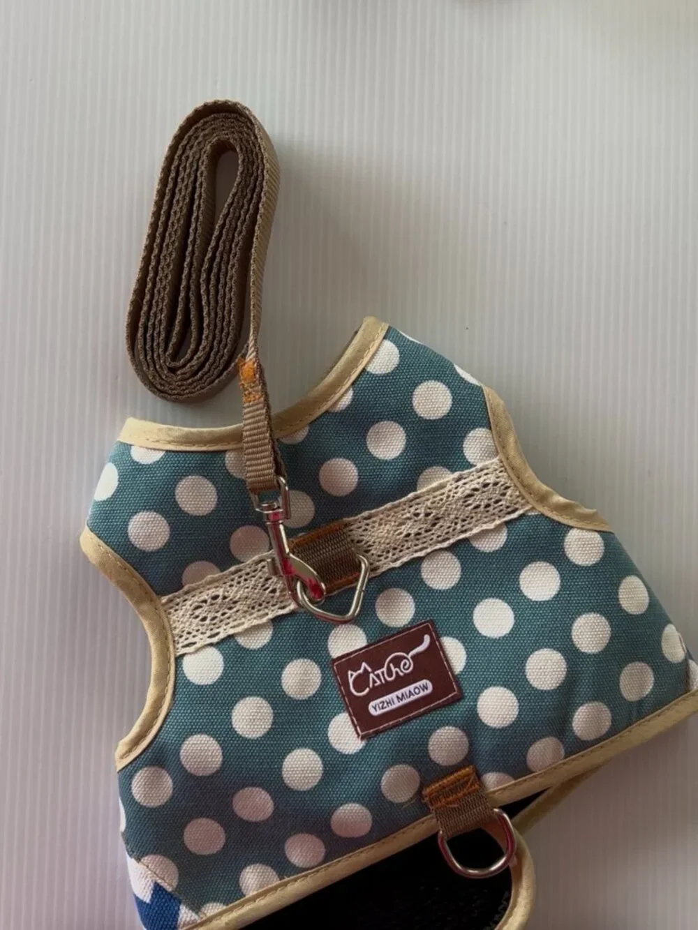 SECRUITY CAT HARNESS  NWOT  Vizhi Miaow